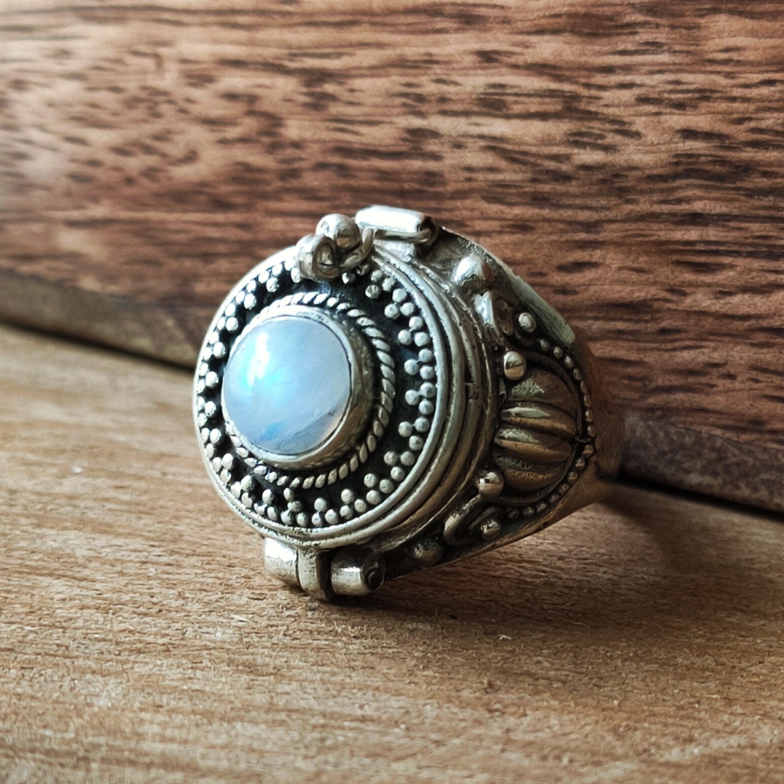 Poison box ring | Sterling zilver & maansteen image 1
