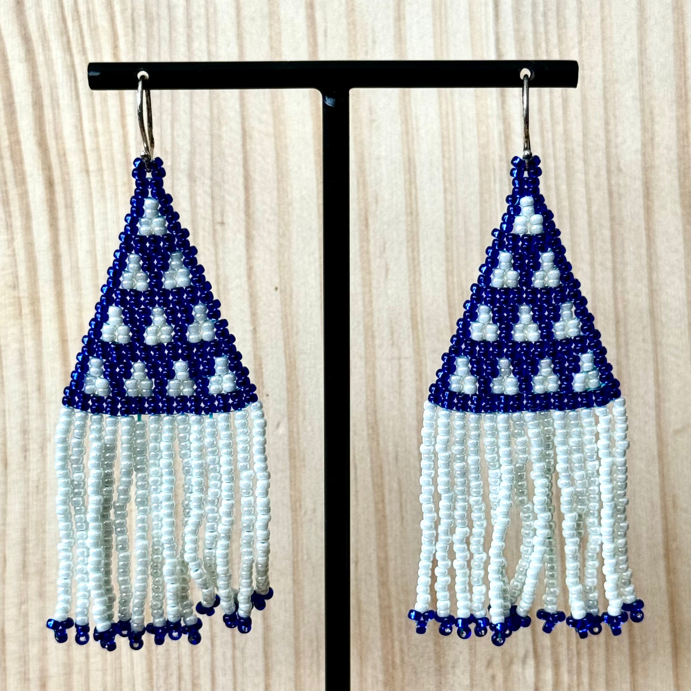 Oorbellen Triangle | Handbeaded | BY AIS image 1