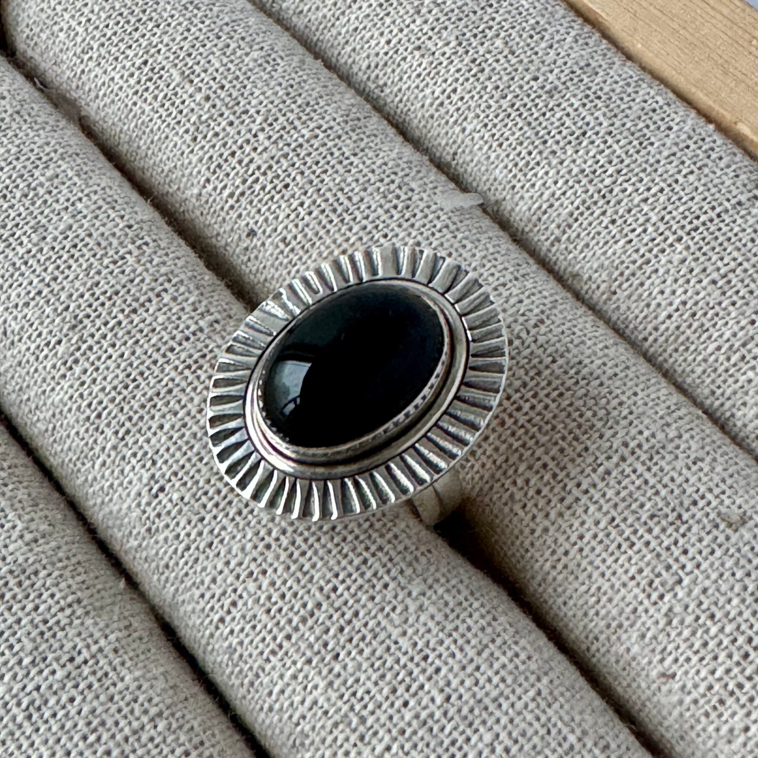 Ring | Sterling zilver & onyx | maat 18 image 0