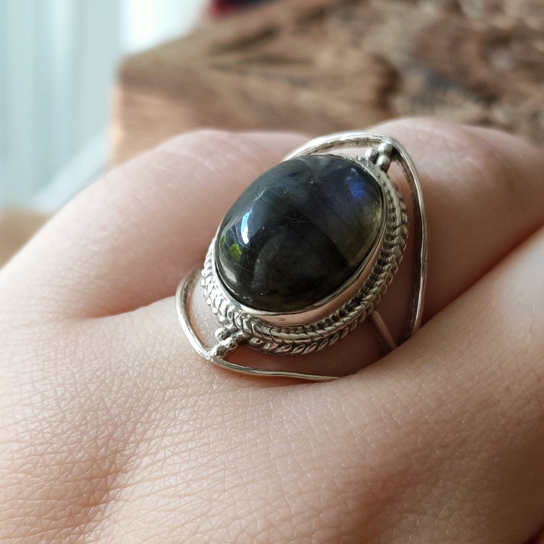 Ring Sundar | Sterling zilver & labradoriet | maat 18,25 image 2