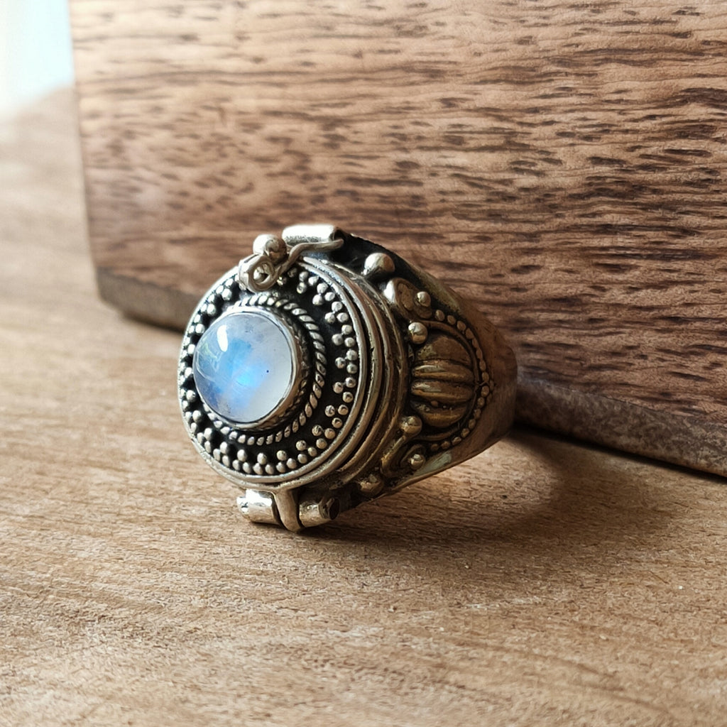 Poison box ring | Sterling zilver & maansteen image 5