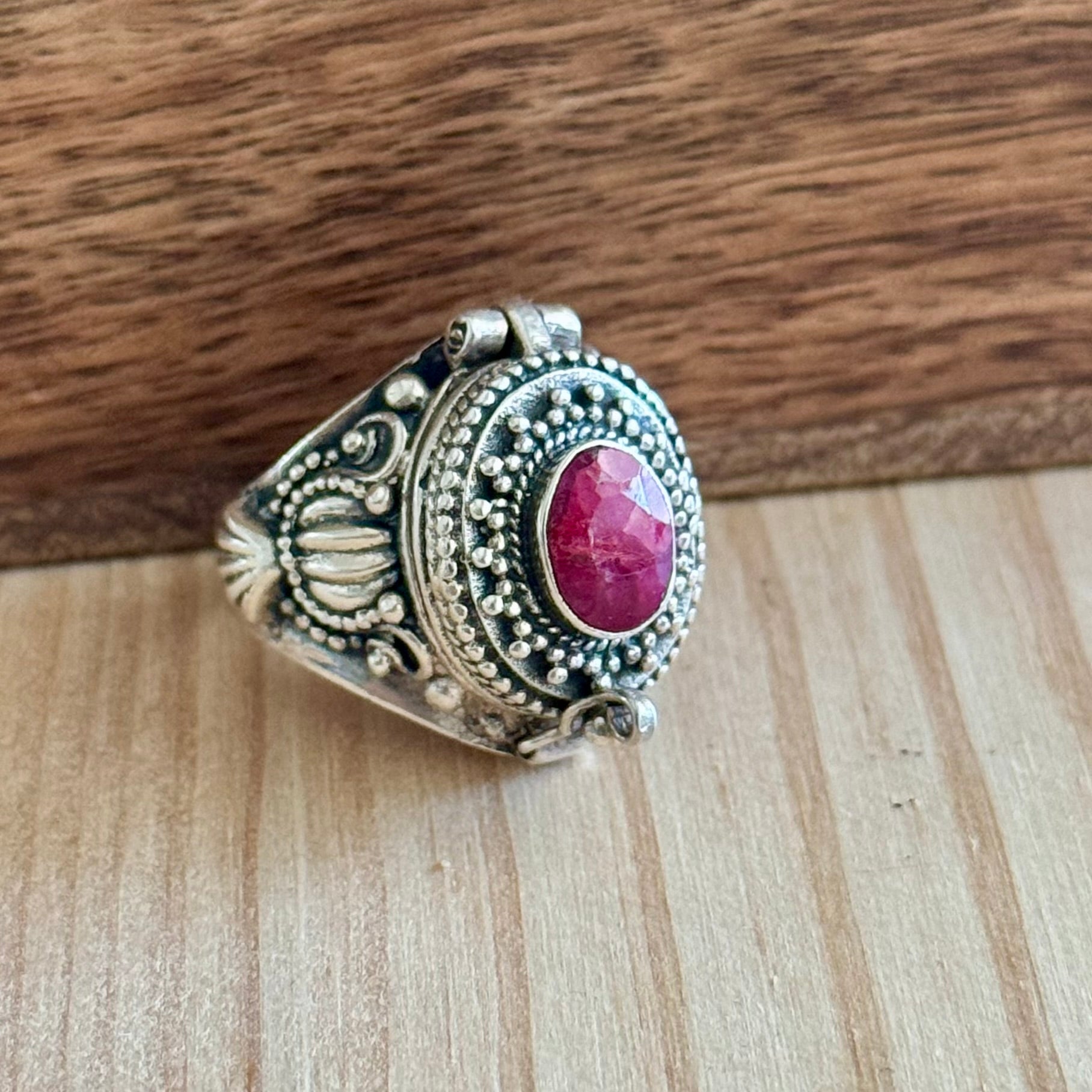 Poison box ring | Sterling zilver & robijn | maat 18,25 image 0