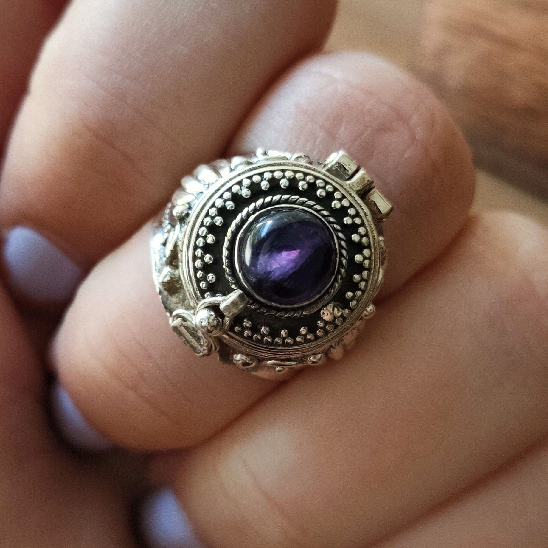 Poison box ring | Sterling zilver & amethist | maat 17,5 image 2