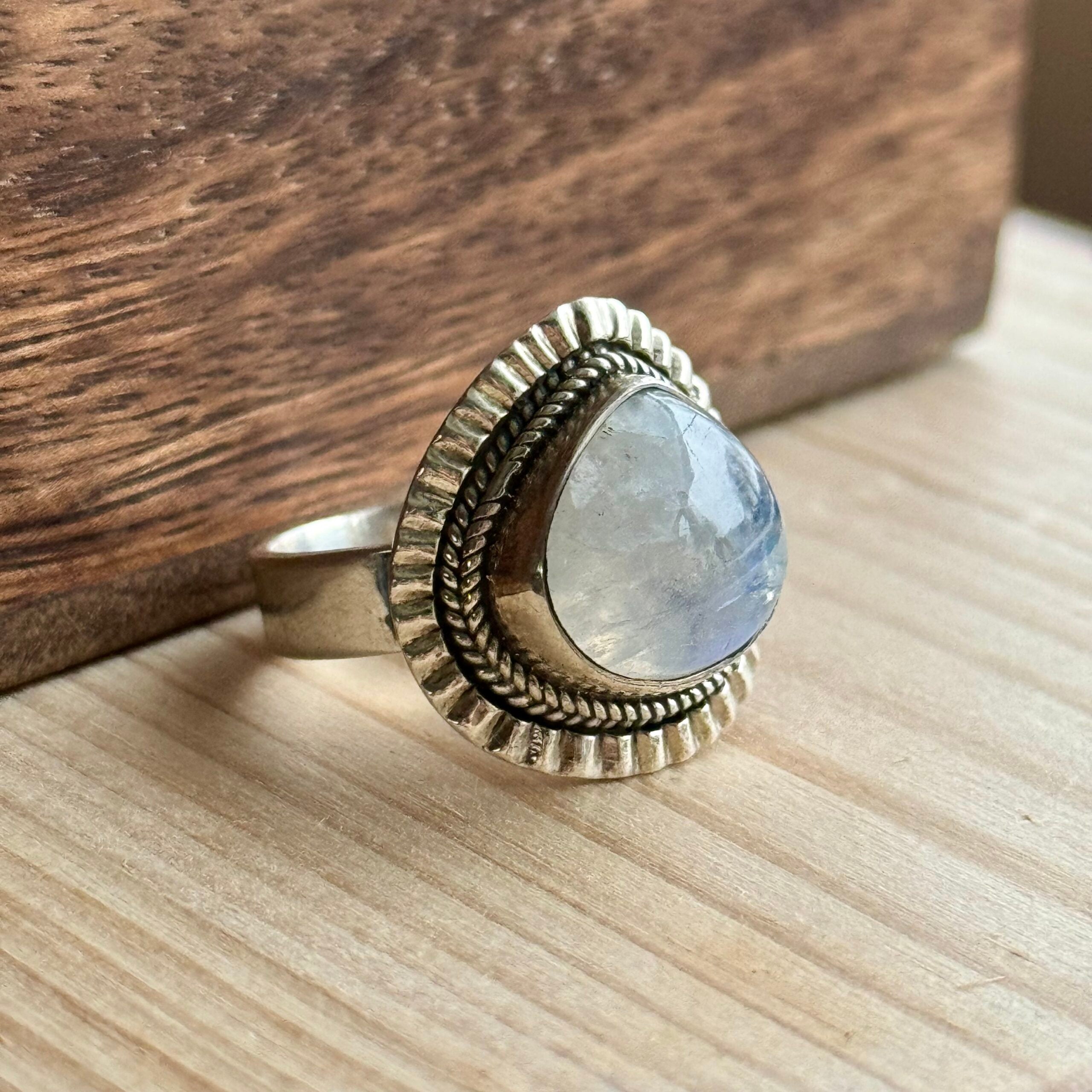 Ring | Sterling zilver & maansteen | maat 18,5 image 1