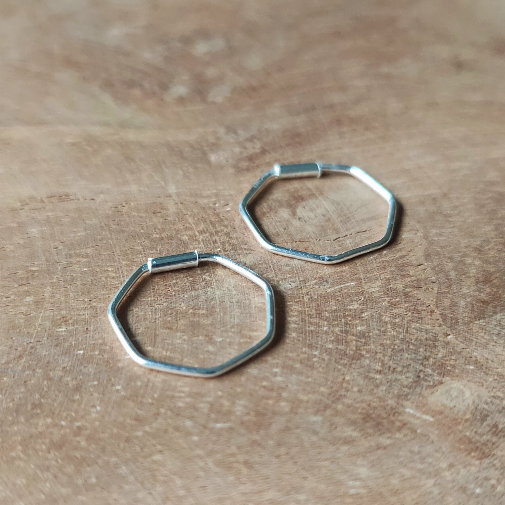 Mini hoops Honeycomb | Sterling zilver image 1