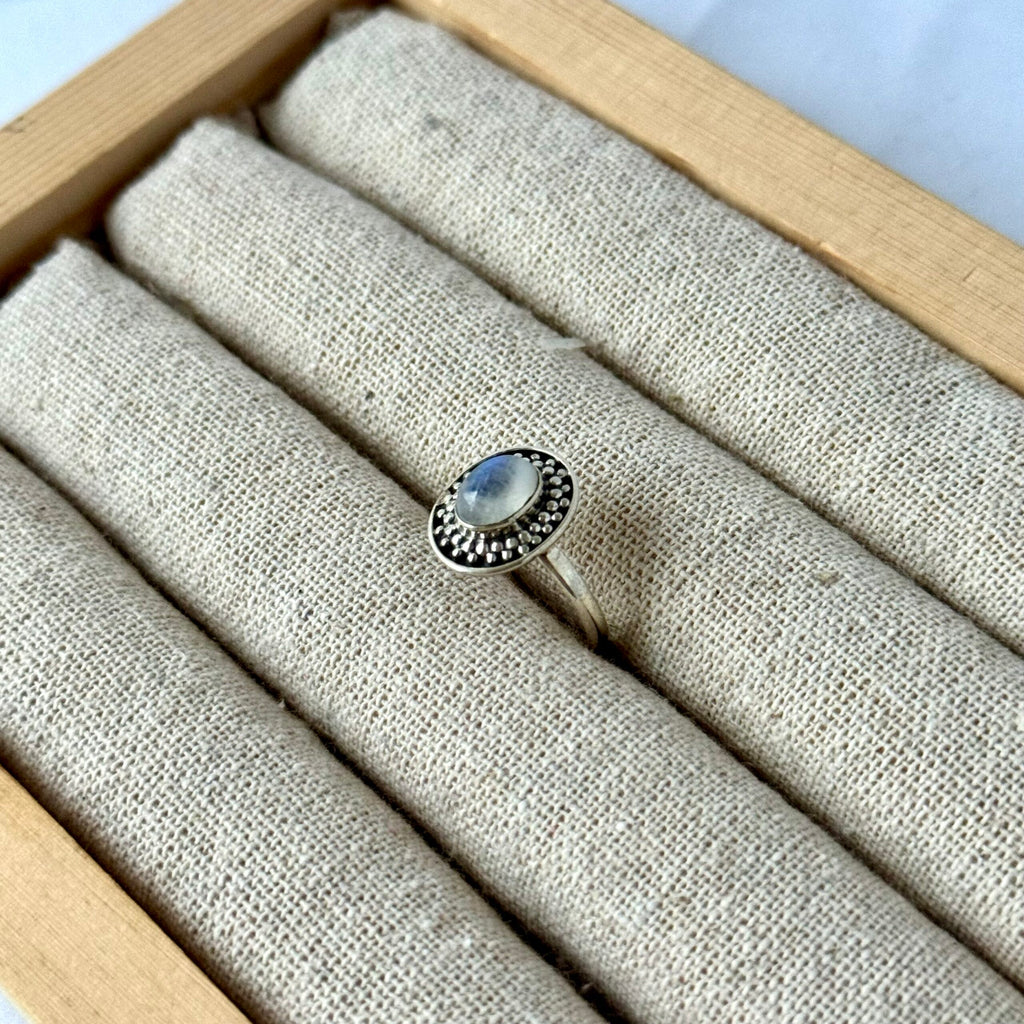 Ring | Sterling zilver & maansteen | maat 17,5 image 1