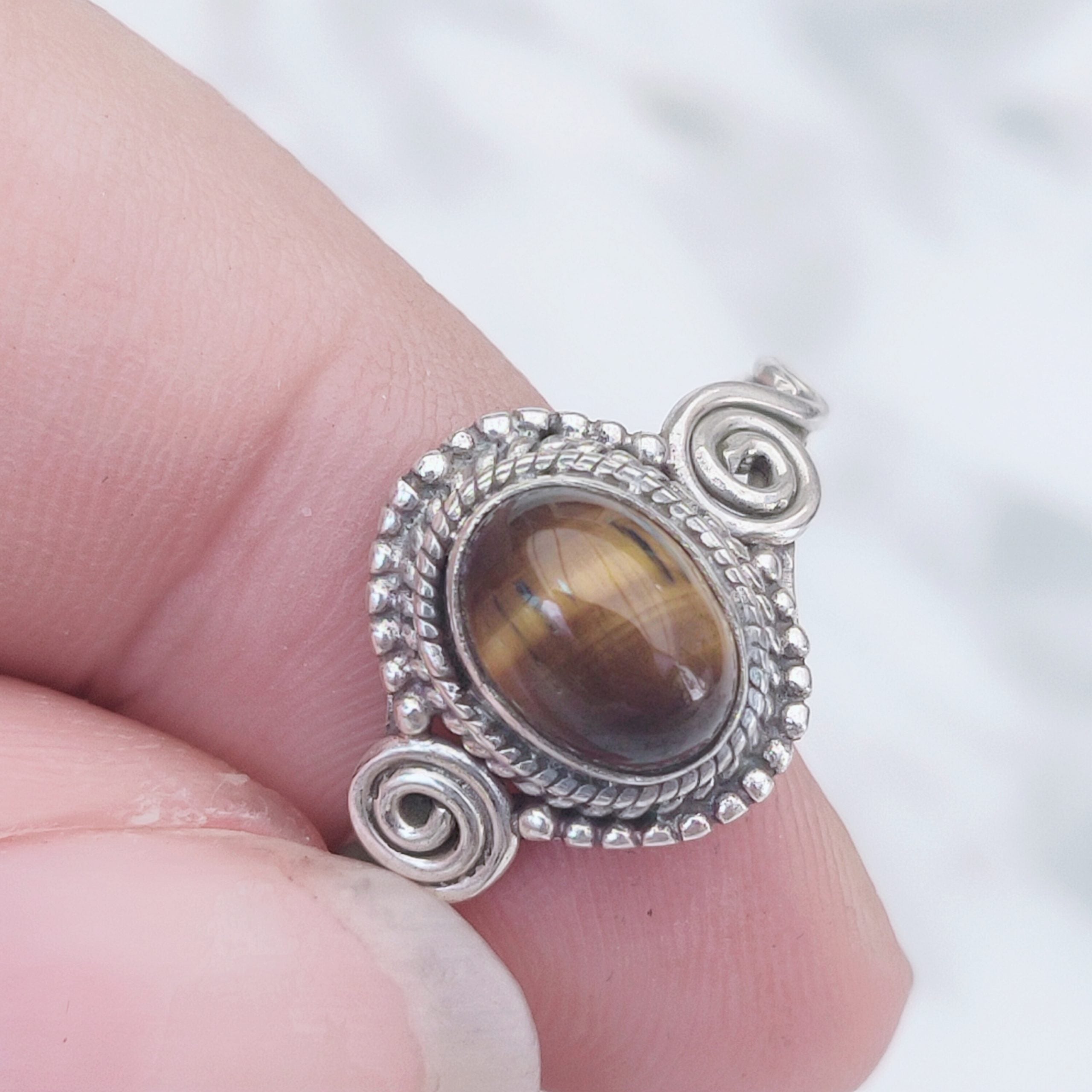 Ring | Sterling zilver & tijgeroog | maat 17,5 image 0