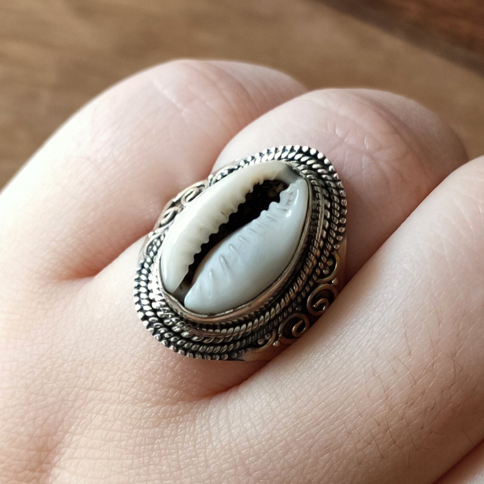 Ring | Sterling zilver & cowrie schelp image 2