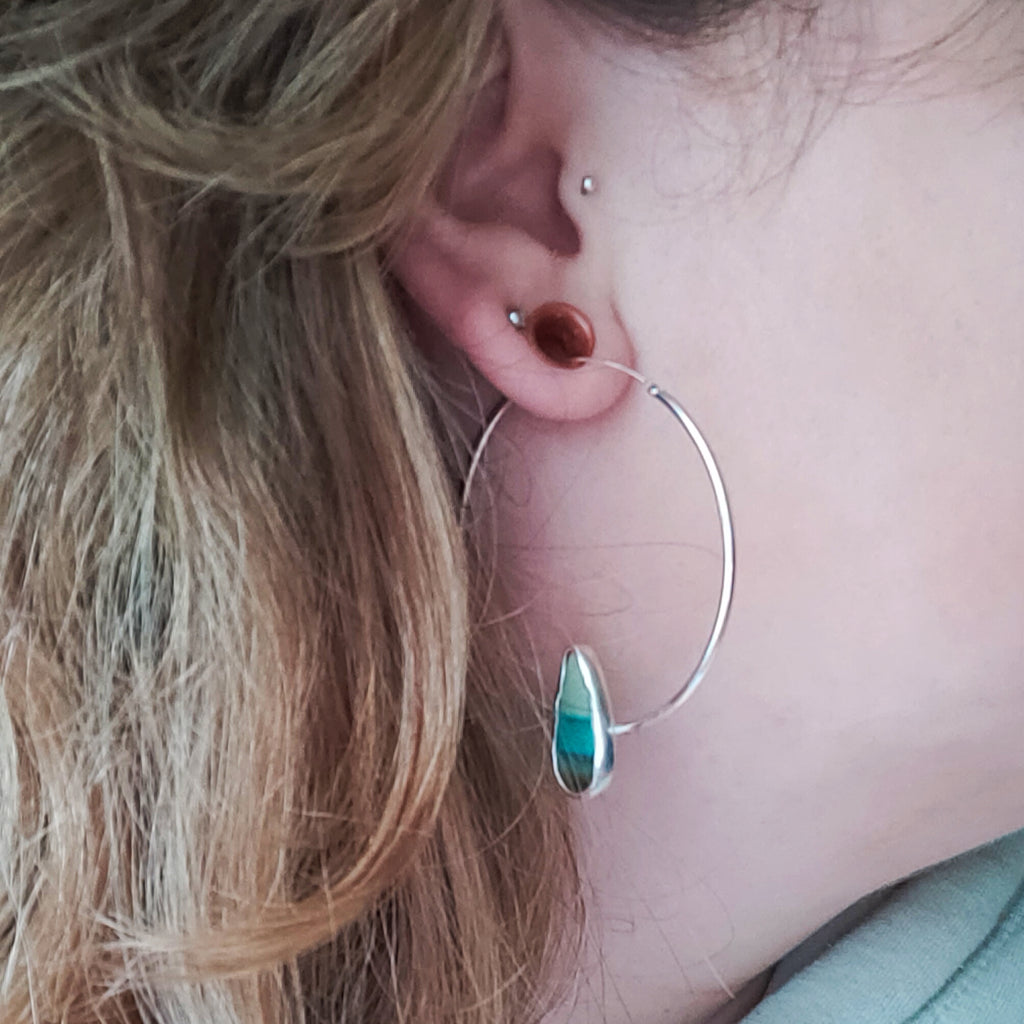 Hoops | Sterling zilver & opalized wood | BY AIS image 4