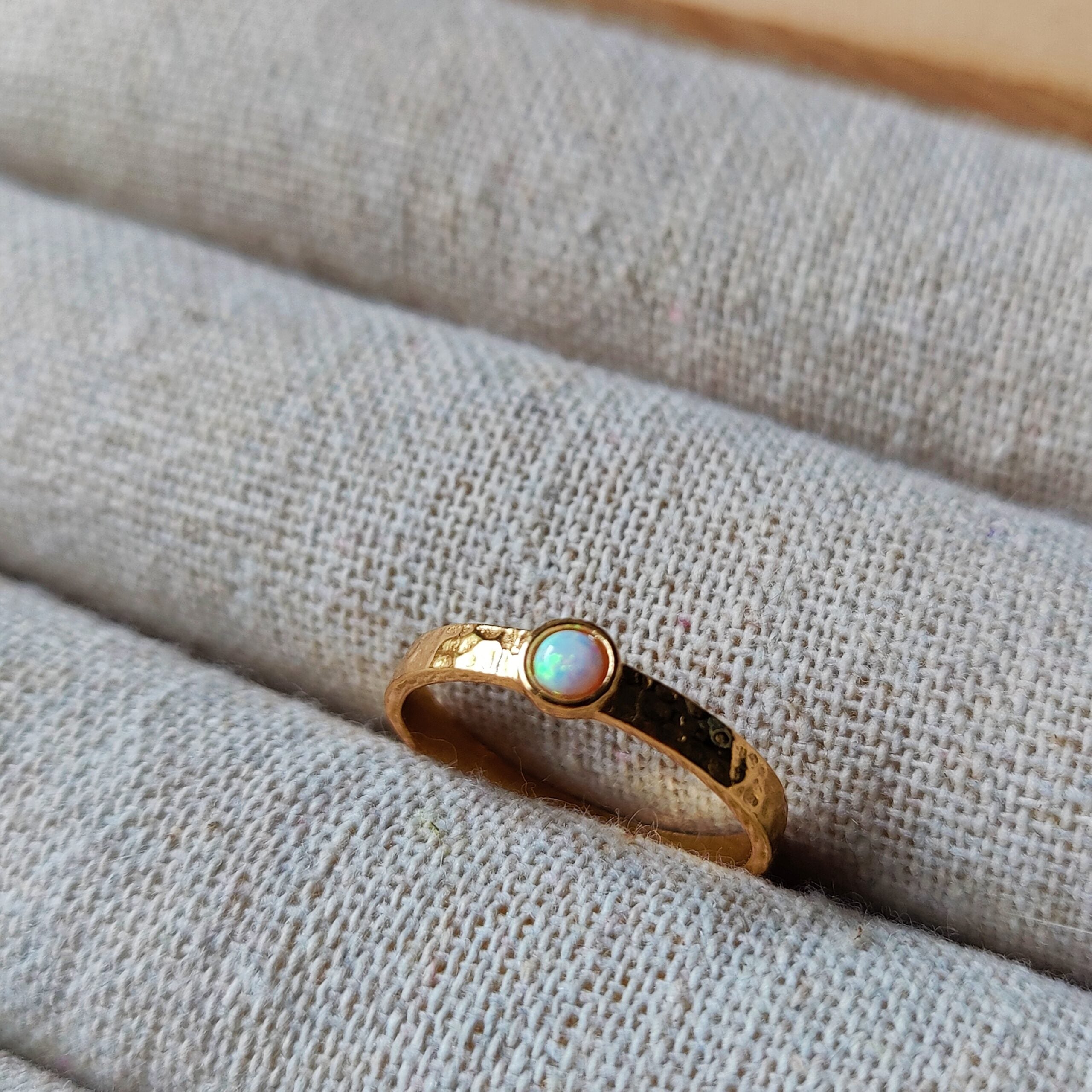 Ring Gede | 14K verguld sterling zilver & opal image 0
