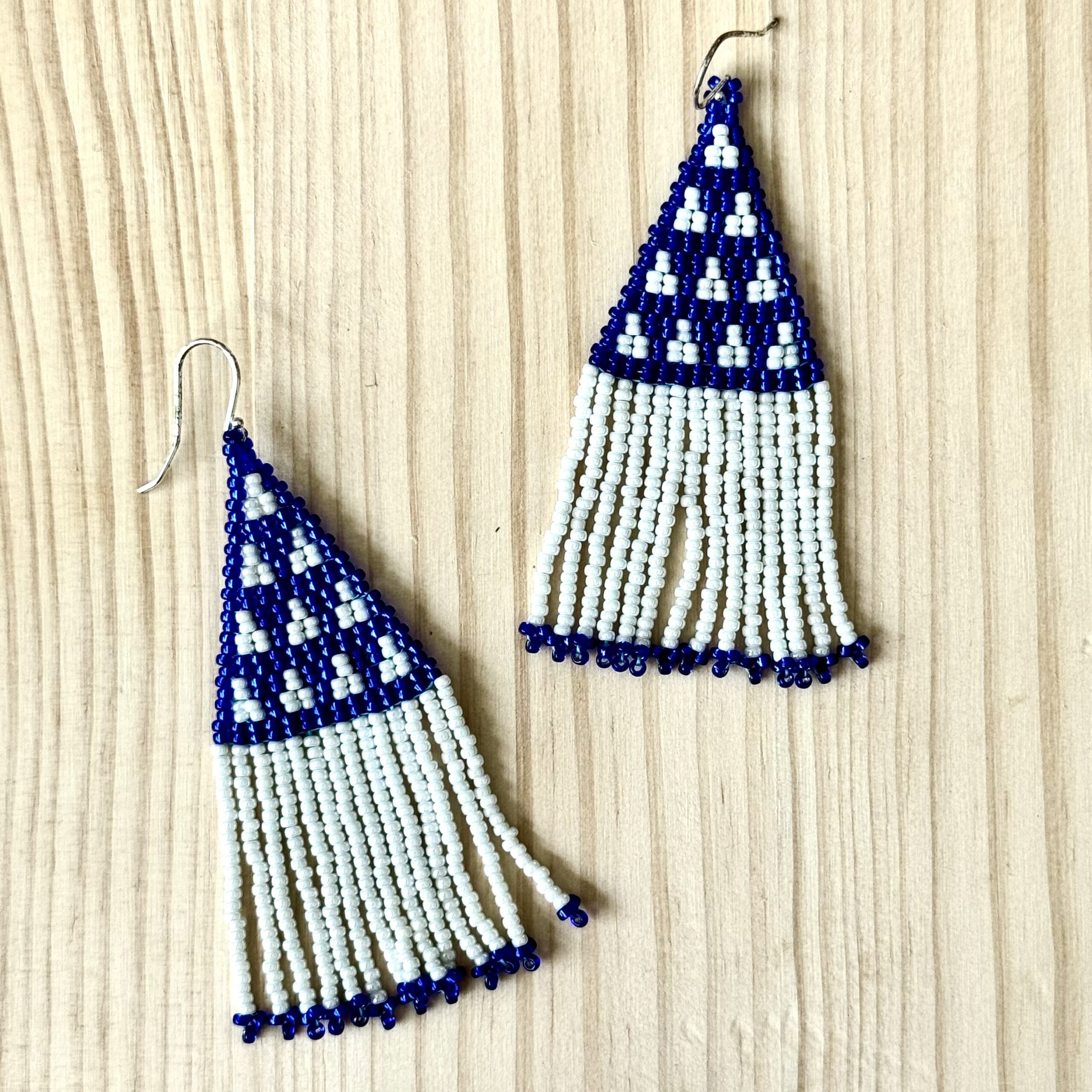 Oorbellen Triangle | Handbeaded | BY AIS image 0