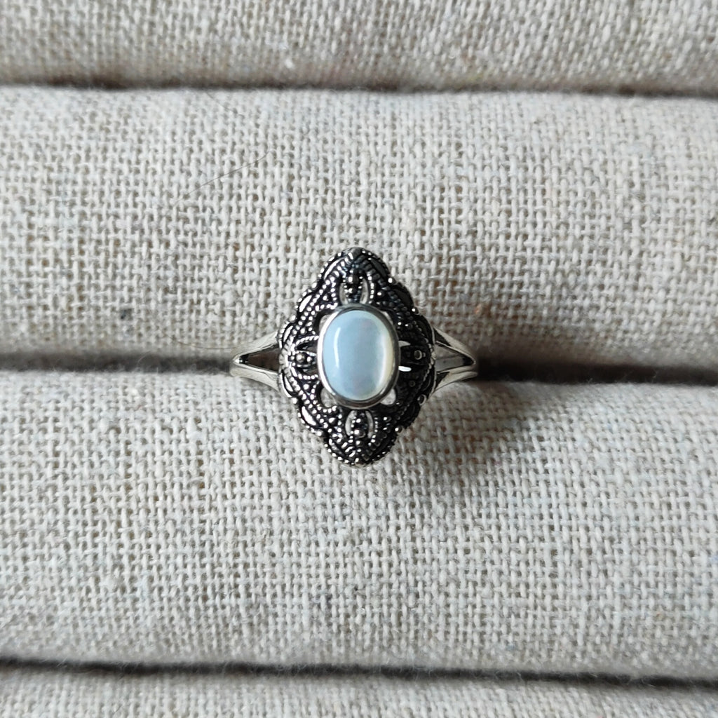 Ring | Sterling zilver & Mother of Pearl | maat 17,25 image 0