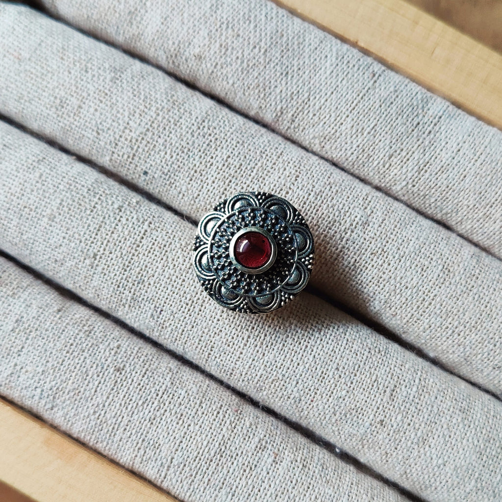 Ring | Sterling zilver & granaat | maat 17,25 image 0